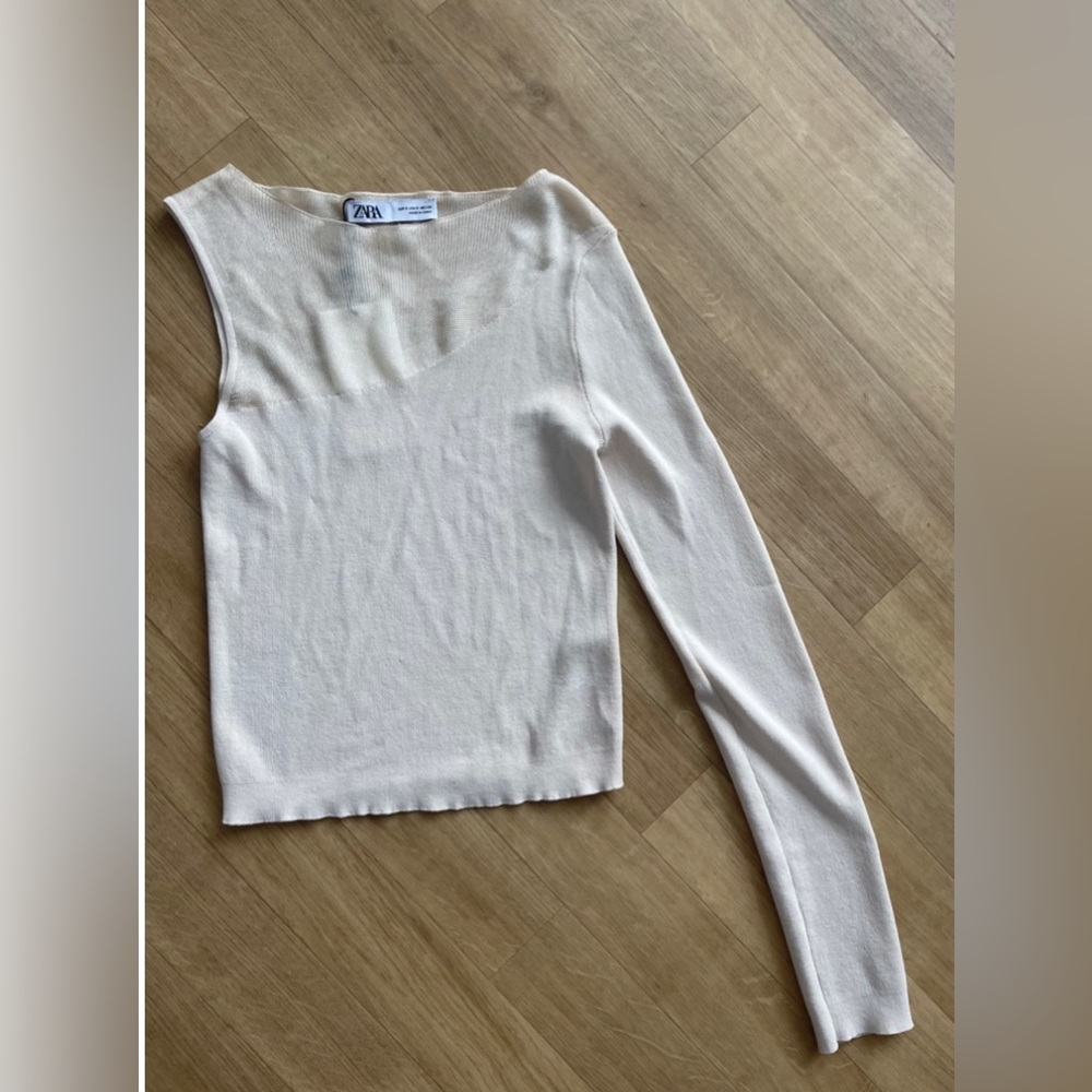 Asymmetrical Knit Top from Zara